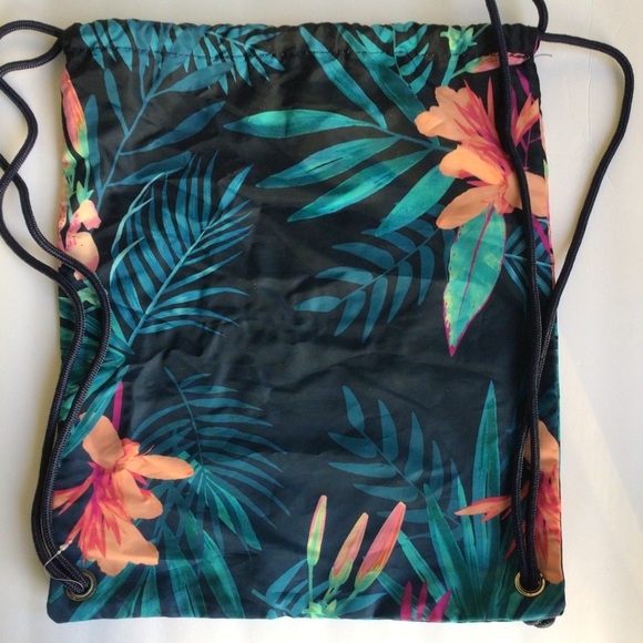HOLLISTER TROPICAL NYLON SACK PACK BACKPACK - Picture 2 of 9